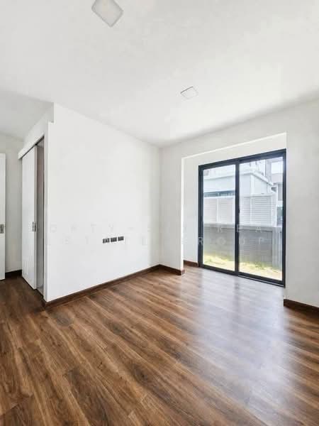 Grand Britania Bangna KM.12, Samut Prakan, 64 Soi 5, Bangphli Yai, Bang Plee, Samut Prakan, 5 Bedrooms, 285 sqm, Single Detached House For Sale, by Forty-Six Real Estate Group, 500502190 - DDproperty.com