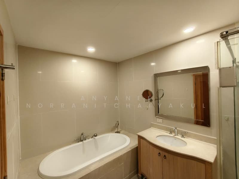 The Empire Place, Bangkok, 88 Narathiwatratchanakharin Road, Thung Maha Mek, Sathon, Bangkok, 1 Bedroom, 67 sqm, Condo For Sale, by Anyanee Norranitchaiyakul, 500502205 - DDproperty.com
