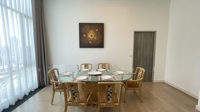 Trapezo Sukhumvit 16, Bangkok, Soi Sukhumvit 16, Khlong Toei, Bangkok, 3 Bedrooms, 130 sqm, Condo For Sale, by ณัฏฐพัชร ชโยทิตกุลเกียรติ, 500502217 - DDproperty.com
