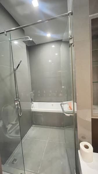 Trapezo Sukhumvit 16 : ทราเพโซ สุขุมวิท 16, กรุงเทพ, ซอยสุขุมวิท 16, คลองเตย, กรุงเทพ, 130 ตร.ม., คอนโด ขาย, โดย ณัฏฐพัชร ชโยทิตกุลเกียรติ, 500502217 - DDproperty.com