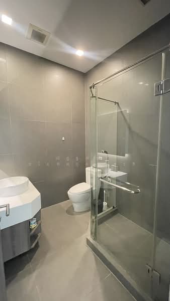Trapezo Sukhumvit 16, Bangkok, Soi Sukhumvit 16, Khlong Toei, Bangkok, 3 Bedrooms, 130 sqm, Condo For Sale, by ณัฏฐพัชร ชโยทิตกุลเกียรติ, 500502217 - DDproperty.com