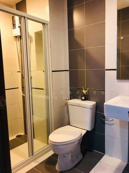 The Base Sukhumvit 77, Bangkok, 289 Sukhumvit 77 Road, Phra Kanong Nua, Watthana, Bangkok, 1 Bedroom, 32 sqm, Condo For Rent, by Rattanaporn Khamlit, 500502242 - DDproperty.com
