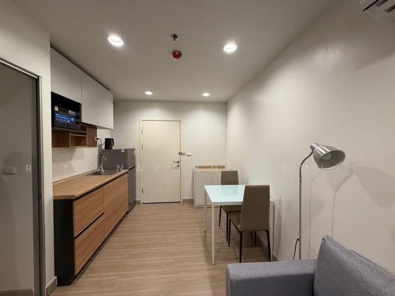 Aspire Rama 4, Bangkok, Rama 4 Road, Phra Kanong, Khlong Toei, Bangkok, 1 Bedroom, 29 sqm, Condo For Rent, by Rattanaporn Khamlit, 500502260 - DDproperty.com