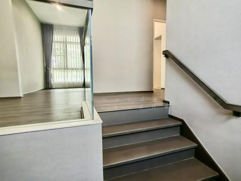 Mantana Lake Watcharapol, Bangkok, Sukhaphiban 5 Road, O-Ngoen, Sai Mai, Bangkok, 4 Bedrooms, 380 sqm, Single Detached House For Sale, by พลอยปภัส เจียมธนศักดิ์, 500502325 - DDproperty.com