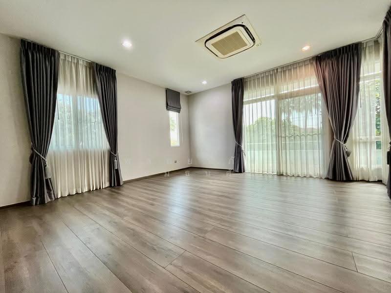Mantana Lake Watcharapol, Bangkok, Sukhaphiban 5 Road, O-Ngoen, Sai Mai, Bangkok, 4 Bedrooms, 380 sqm, Single Detached House For Sale, by พลอยปภัส เจียมธนศักดิ์, 500502325 - DDproperty.com