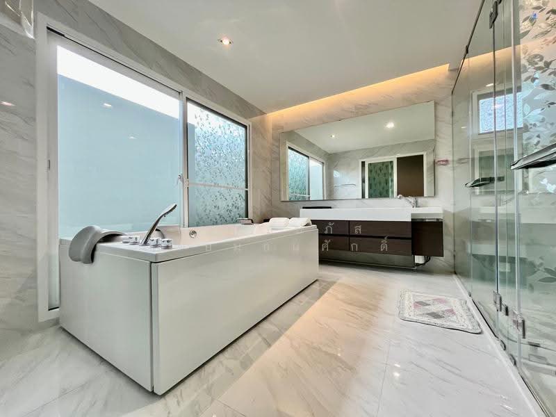 Mantana Lake Watcharapol, Bangkok, Sukhaphiban 5 Road, O-Ngoen, Sai Mai, Bangkok, 4 Bedrooms, 380 sqm, Single Detached House For Sale, by พลอยปภัส เจียมธนศักดิ์, 500502325 - DDproperty.com