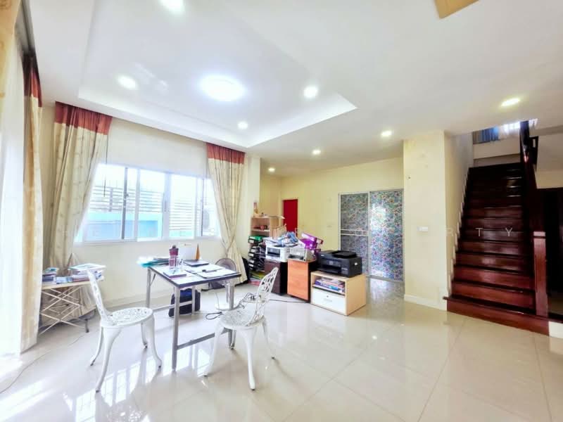 Ladda Ville 1-2, Nonthaburi, Ban Kluai-Sai Noi Road, Phimonrat, Bang Bua Thong, Nonthaburi, 4 Bedrooms, 150 sqm, Single Detached House For Sale, by The Best Property อ้อ, 500502356 - DDproperty.com