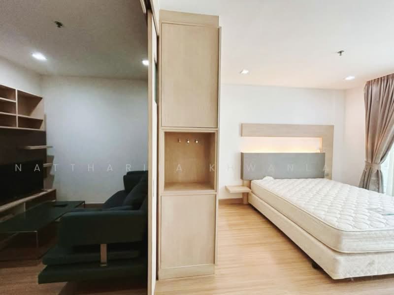 Sky Walk Residences, Bangkok, 1599 Sukhumvit Road, Phra Kanong Nua, Watthana, Bangkok, 1 Bedroom, 40 sqm, Condo For Rent, by Nattharika Khwanlada, 500502376 - DDproperty.com