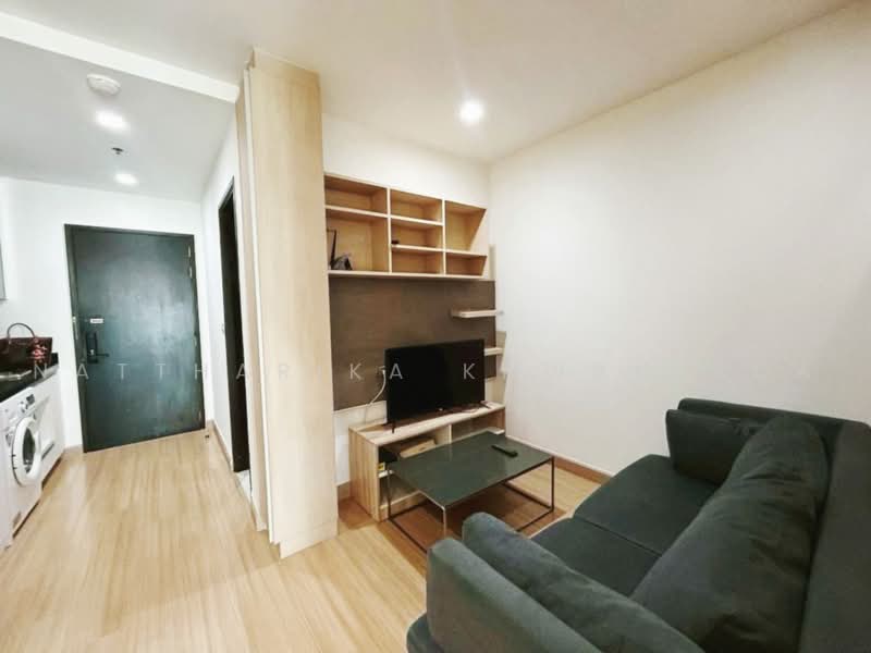 Sky Walk Residences, Bangkok, 1599 Sukhumvit Road, Phra Kanong Nua, Watthana, Bangkok, 1 Bedroom, 40 sqm, Condo For Rent, by Nattharika Khwanlada, 500502376 - DDproperty.com