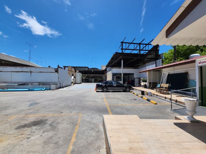 Rare Opportunity in Chonburi City Center! Land & Buildings on Sukhumvit Road, ชลบุรี, บ้านสวน, เมืองชลบุรี, ชลบุรี, 3,618 ตร.ม., ที่ดิน ขาย, โดย ลลนา เกษมสันต์ ณ อยุธยา, 500502384 - DDproperty.com