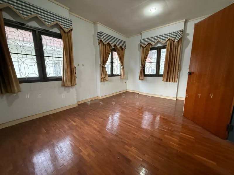หมู่บ้านศรีราชาพาร์ควิว ศรีราชา, Chon Buri (Pattaya), Surasak, Si Racha, Chon Buri (Pattaya), 3 Bedrooms, 150 sqm, Single Detached House For Sale, by The Best Property  จี๊ดจ๊าด, 500502390 - DDproperty.com