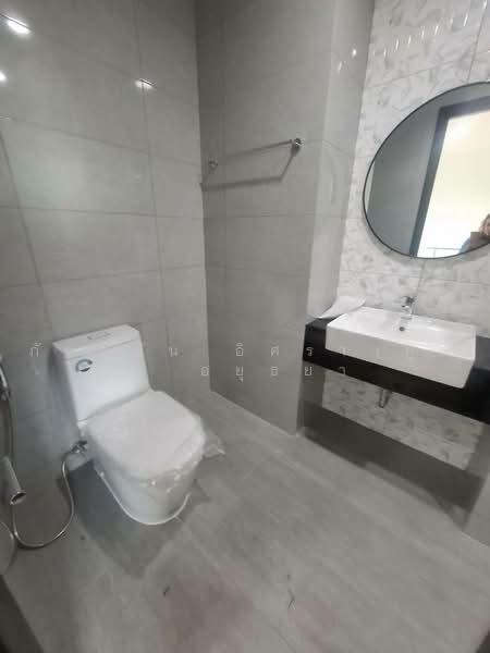 ทาวน์โฮม 3 ชั้น (หลังริม) ถนนเฉลิมพระเกียรติ ร. 9 ซอย 30, Bangkok, Dok Mai, Prawet, Bangkok, 3 Bedrooms, 150 sqm, Townhouse For Sale, by ภัทรนัน อิศรางกูร ณ อยุธยา, 500502401 - DDproperty.com