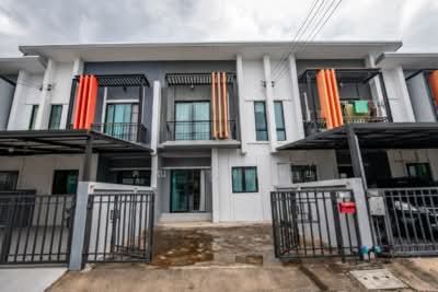 ขาย - ทาวน์เฮ้าส์ 3 ห้องนอนในโครงการ The Palm Garden 6 สันทราย, เชียงใหม่