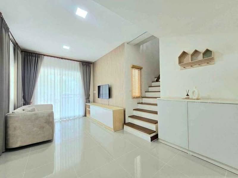 Townhome for rent near Payap University, Chiang Mai Rental Price: 20,000 THB / month No.6H354, Chiang Mai, Nong Pa Krang, Muang Chiang Mai, Chiang Mai, 3 Bedrooms, 110 sqm, Townhouse For Rent, by Baandeedee Chiangmai, 500502417 - DDproperty.com