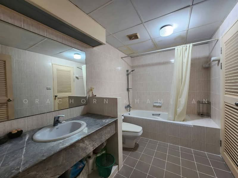 Cha-Am Grand Condotel, Phetchaburi, 464 Tran Suk Alley, Cha-am, Cha-Am, Phetchaburi, 2 Bedrooms, 170 sqm, Condo For Sale, by Orachorn Khamluan, 500502444 - DDproperty.com
