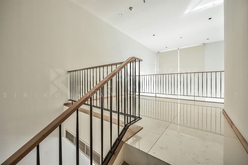 The Empire Place, Bangkok, 88 Narathiwatratchanakharin Road, Thung Maha Mek, Sathon, Bangkok, 2 Bedrooms, 106 sqm, Condo For Sale, by Sirirut Havee Akehurst, 500502448 - DDproperty.com