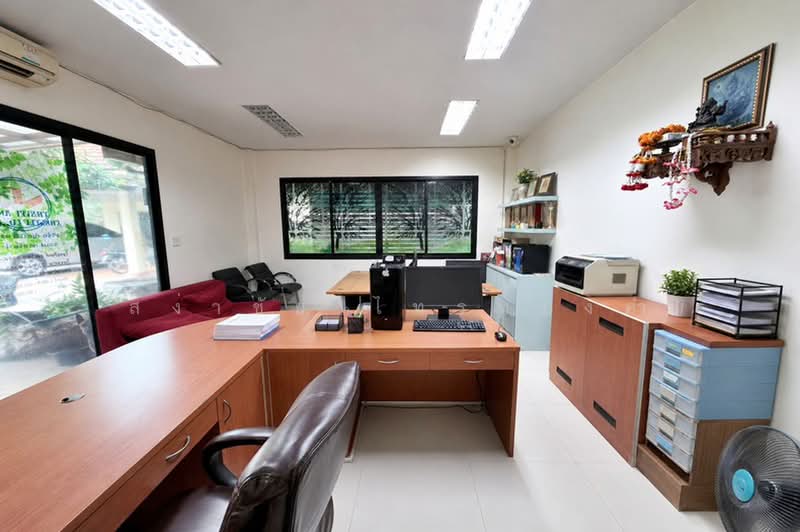 ขายบ้านเดี่ยว 2 ชั้น 176 ตร.ว. เลียบด่วนรามอินทรา ซอยประดิษฐ์มนูธรรม 29 ใกล้ทางด่วนฉลองรัช, กรุงเทพ, ลาดพร้าว, กรุงเทพ, 350 ตร.ม., บ้านเดี่ยว ขาย, โดย สง่าชัย ไทรทองคำ, 500502459 - DDproperty.com