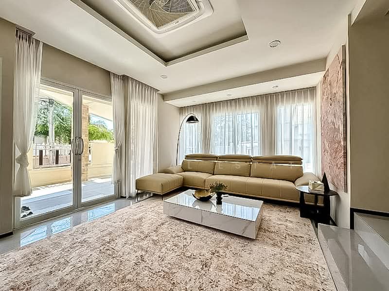 High End House for Sale Jomtien Pattaya 4 Bedrooms Near Beach, Chon Buri (Pattaya), Nong Pru, Bang Lamung (Pattaya), Chon Buri (Pattaya), 4 Bedrooms, 400 sqm, Single Detached House For Sale, by PLC real estate, 500502486 - DDproperty.com