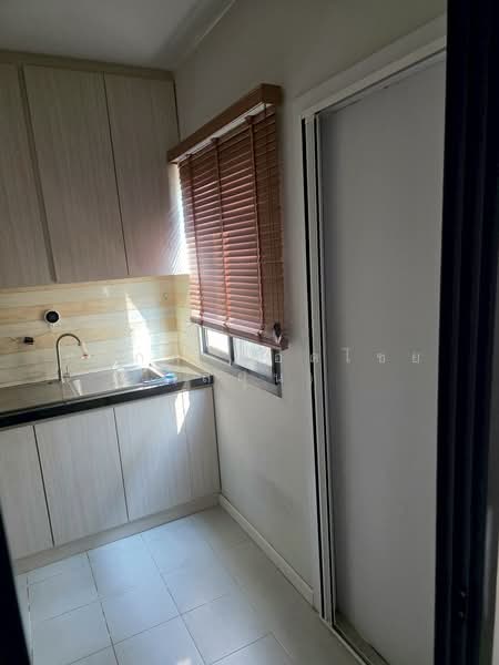 Britania Wongwaen-Hathairat, Pathum Thani, Hathairat Road, Bung Kham Proi, Lam Luk Ka, Pathum Thani, 3 Bedrooms, 140 sqm, Semi-Detached House (Twin House) For Rent, by สรภพ ยอดไชย (สีฝุ่น), 500502490 - DDproperty.com