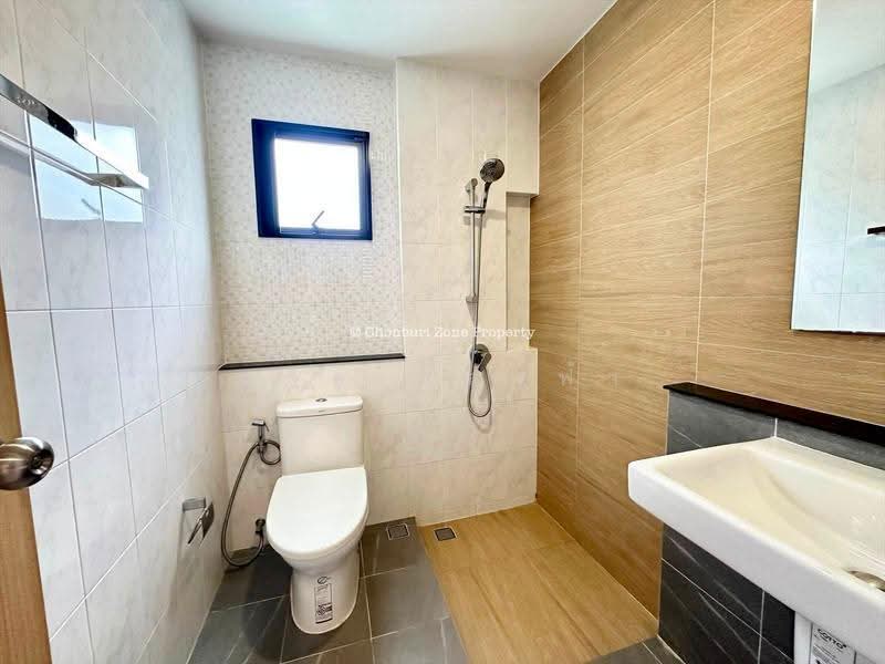 ให้เช่าทาวน์โฮมสไดล์ มูจิมินิมอล ม.เทอเรสโฮม สวนเสือ ศรีราชา, Chon Buri (Pattaya), Surasak, Si Racha, Chon Buri (Pattaya), 3 Bedrooms, 85 sqm, Townhouse For Rent, by Dusit Saengfa, 500502513 - DDproperty.com