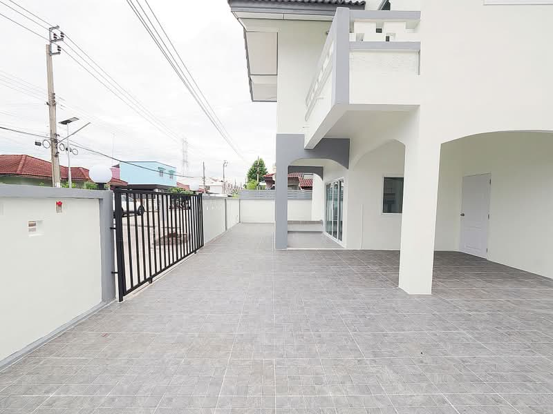 ขายราคาพิเศษ บ้านเดี่ยว 2 ชั้น 52.6 ตร.ว. ม.กิตติยารักษ์5 ขนาด 4 ห้องนอน 2 ห้องน้ำ บ้านหลังใหญ่ ทำเล, นนทบุรี, บางกรวย-ไทรน้อย, ไทรน้อย, นนทบุรี, 300 ตร.ม., บ้านเดี่ยว ขาย, โดย วิภา รุ่งธุระ, 500502527 - DDproperty.com