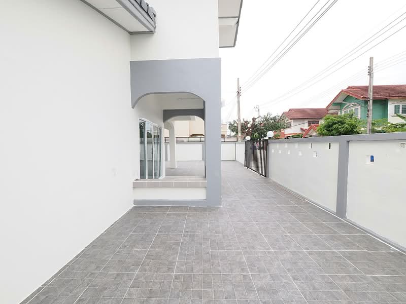 ขายราคาพิเศษ บ้านเดี่ยว 2 ชั้น 52.6 ตร.ว. ม.กิตติยารักษ์5 ขนาด 4 ห้องนอน 2 ห้องน้ำ บ้านหลังใหญ่ ทำเล, นนทบุรี, บางกรวย-ไทรน้อย, ไทรน้อย, นนทบุรี, 300 ตร.ม., บ้านเดี่ยว ขาย, โดย วิภา รุ่งธุระ, 500502527 - DDproperty.com