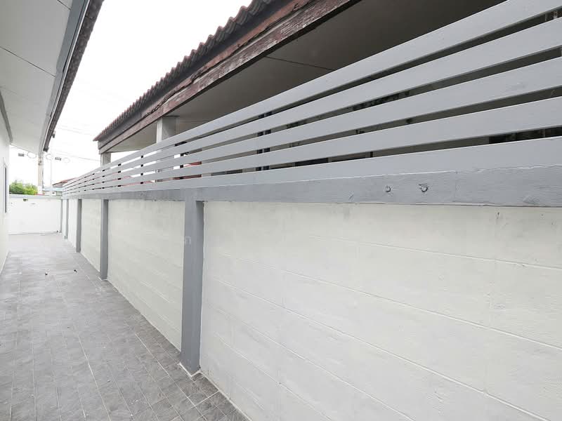 ขายราคาพิเศษ บ้านเดี่ยว 2 ชั้น 52.6 ตร.ว. ม.กิตติยารักษ์5 ขนาด 4 ห้องนอน 2 ห้องน้ำ บ้านหลังใหญ่ ทำเล, นนทบุรี, บางกรวย-ไทรน้อย, ไทรน้อย, นนทบุรี, 300 ตร.ม., บ้านเดี่ยว ขาย, โดย วิภา รุ่งธุระ, 500502527 - DDproperty.com
