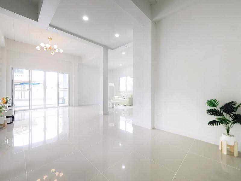 ขายราคาพิเศษ บ้านเดี่ยว 2 ชั้น 52.6 ตร.ว. ม.กิตติยารักษ์5 ขนาด 4 ห้องนอน 2 ห้องน้ำ บ้านหลังใหญ่ ทำเล, Nonthaburi, บางกรวย-ไทรน้อย, Sai Noi, Nonthaburi, 4 Bedrooms, 300 sqm, Single Detached House For Sale, by wipa รุ่งธุระ, 500502527 - DDproperty.com