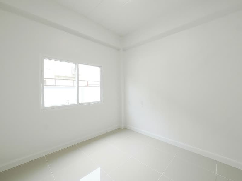 ขายราคาพิเศษ บ้านเดี่ยว 2 ชั้น 52.6 ตร.ว. ม.กิตติยารักษ์5 ขนาด 4 ห้องนอน 2 ห้องน้ำ บ้านหลังใหญ่ ทำเล, นนทบุรี, บางกรวย-ไทรน้อย, ไทรน้อย, นนทบุรี, 300 ตร.ม., บ้านเดี่ยว ขาย, โดย วิภา รุ่งธุระ, 500502527 - DDproperty.com