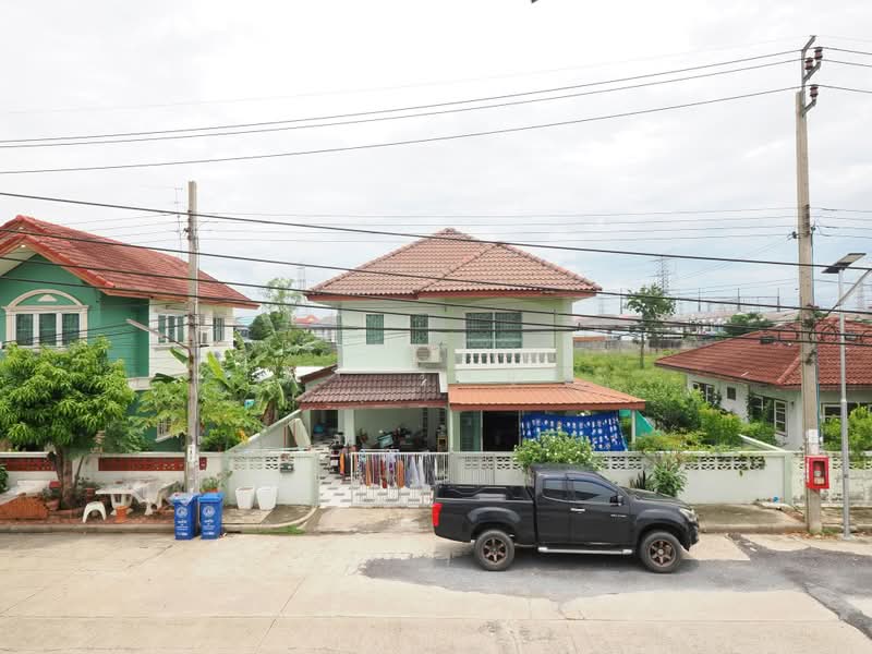 ขายราคาพิเศษ บ้านเดี่ยว 2 ชั้น 52.6 ตร.ว. ม.กิตติยารักษ์5 ขนาด 4 ห้องนอน 2 ห้องน้ำ บ้านหลังใหญ่ ทำเล, นนทบุรี, บางกรวย-ไทรน้อย, ไทรน้อย, นนทบุรี, 300 ตร.ม., บ้านเดี่ยว ขาย, โดย วิภา รุ่งธุระ, 500502527 - DDproperty.com