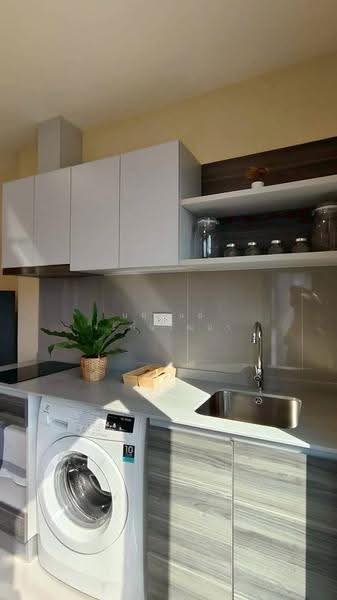 Centric Huai Khwang Station, Bangkok, Ratchadaphisek Road, Huai Khwang, Bangkok, 1 Bedroom, 32 sqm, Condo For Sale, by Narupon Jongmanwattana, 500502529 - DDproperty.com