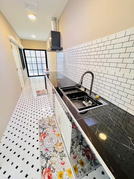 Perfect Park Ratchapruk, Nonthaburi, Ratchaphruek Road, Bang Rak Noi, Muang Nonthaburi, Nonthaburi, 4 Bedrooms, 150 sqm, Single Detached House For Sale, by NR AGENT, 500502543 - DDproperty.com