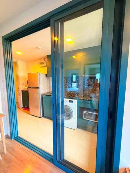 The Base Sukhumvit 50, Bangkok, Soi Roem Charoen 1, Sukhumvit 50 Road, Phra Kanong, Khlong Toei, Bangkok, 1 Bedroom, 42 sqm, Condo For Rent, by Agentbkk, 500502545 - DDproperty.com
