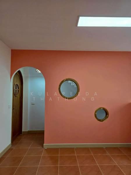 For Sale / Rent: 3-Story Commercial Building, 2 Units, Nakhon Ratchasima, Nai Muang, Muang Nakhon Ratchasima, Nakhon Ratchasima, , 160 sqm, Shophouse For Sale, by Kulapeeda Thathong, 500502558 - DDproperty.com