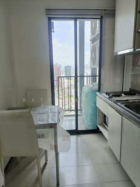 The Base Park West Sukhumvit 77, Bangkok, 11 Soi Sukhumvit 77 Sukhumvit Road, Phra Kanong Nua, Watthana, Bangkok, 1 Bedroom, 27 sqm, Condo For Rent, by Rattanaporn Khamlit, 500502585 - DDproperty.com
