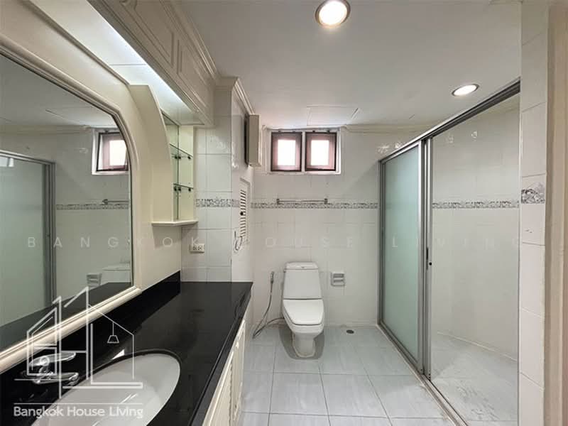 GM Mansion, Bangkok, 5 Soi Sukhumvit 30, Khlong Tan Nua, Watthana, Bangkok, 4 Bedrooms, 450 sqm, Condo For Rent, by Bangkok House Living, 500502590 - DDproperty.com