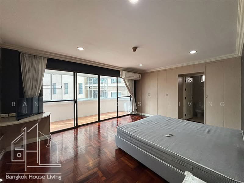 GM Mansion, Bangkok, 5 Soi Sukhumvit 30, Khlong Tan Nua, Watthana, Bangkok, 4 Bedrooms, 450 sqm, Condo For Rent, by Bangkok House Living, 500502590 - DDproperty.com