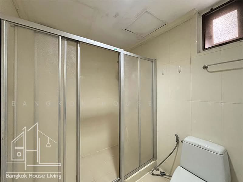 GM Mansion, Bangkok, 5 Soi Sukhumvit 30, Khlong Tan Nua, Watthana, Bangkok, 4 Bedrooms, 450 sqm, Condo For Rent, by Bangkok House Living, 500502590 - DDproperty.com