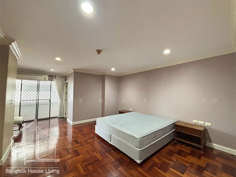 GM Mansion, Bangkok, 5 Soi Sukhumvit 30, Khlong Tan Nua, Watthana, Bangkok, 4 Bedrooms, 450 sqm, Condo For Rent, by Bangkok House Living, 500502590 - DDproperty.com
