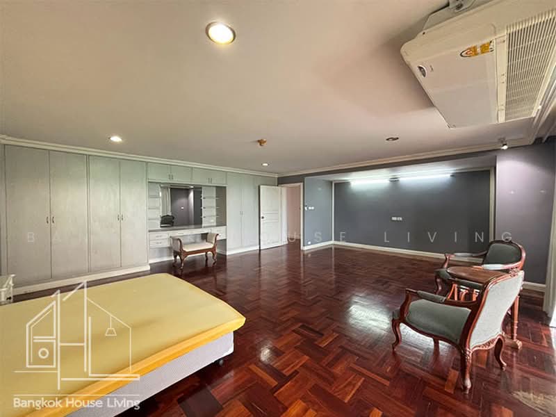 GM Mansion, Bangkok, 5 Soi Sukhumvit 30, Khlong Tan Nua, Watthana, Bangkok, 4 Bedrooms, 450 sqm, Condo For Rent, by Bangkok House Living, 500502590 - DDproperty.com
