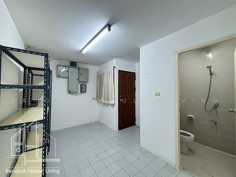GM Mansion, Bangkok, 5 Soi Sukhumvit 30, Khlong Tan Nua, Watthana, Bangkok, 4 Bedrooms, 450 sqm, Condo For Rent, by Bangkok House Living, 500502590 - DDproperty.com
