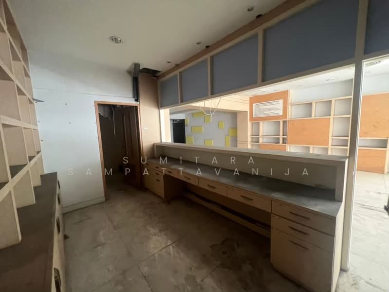 Building for rent Victory Monument, Phaya Thai, Bangkok, Thanon Phaya Thai, Ratchathewi, Bangkok, , 2,000 sqm, Retail Space For Rent, by Sumitara Sampattavanija, 500502594 - DDproperty.com