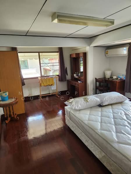 NG547 ให้เช่าบ้านเดี่ยว ห้วยขวาง ประชาราษฎร์บำเพ็ญ24 บ้านหลังใหญ่, Bangkok, ประชาราษฎร์บำเพ็ญ, Huai Khwang, Bangkok, 5 Bedrooms, 200 sqm, Single Detached House For Rent, by NTG Property House Co.,Ltd., 500502597 - DDproperty.com