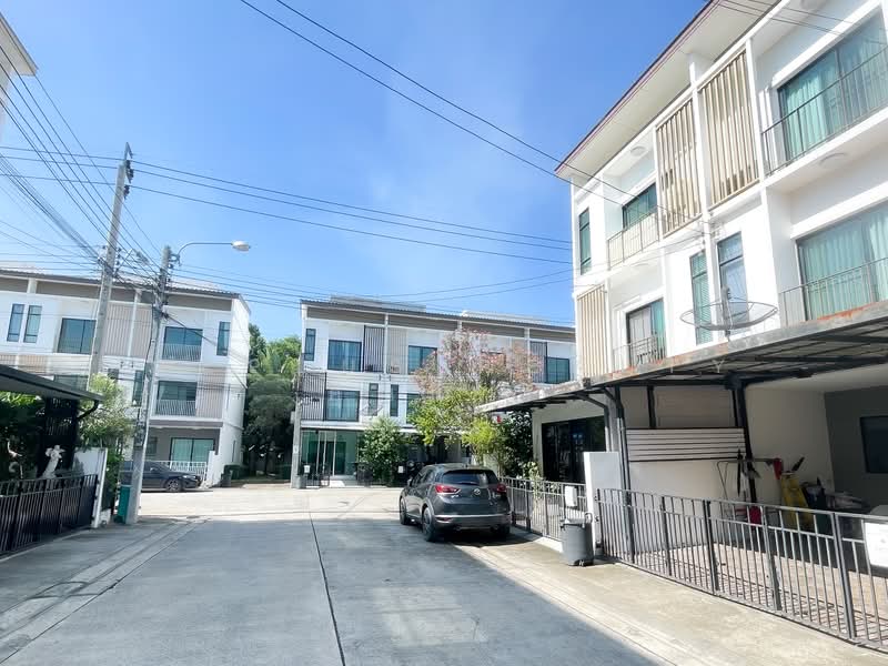 Patio Srinakarin-Rama 9, Bangkok, Krungthep Kreetha Road, Hua Mak, Bang Kapi, Bangkok, 3 Bedrooms, 160 sqm, Townhouse For Sale, by HOMEPLUS REALTY - คุณมิรา, 500502620 - DDproperty.com