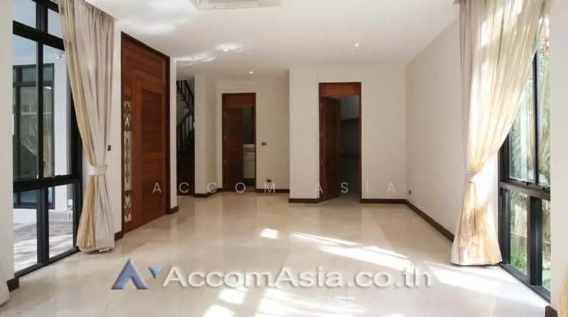 House, Bangkok, Khlong Tan Nua, Watthana, Bangkok, 4 Bedrooms, 450 sqm, Single Detached House For Rent, by Accom Asia, 500502695 - DDproperty.com