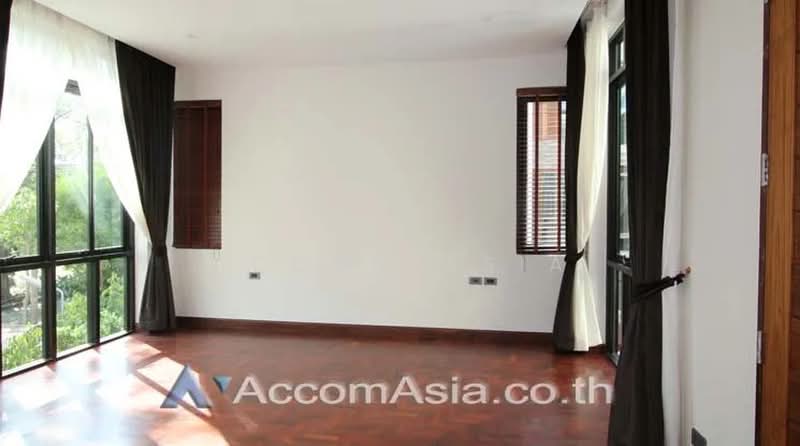 House, Bangkok, Khlong Tan Nua, Watthana, Bangkok, 4 Bedrooms, 450 sqm, Single Detached House For Rent, by Accom Asia, 500502695 - DDproperty.com