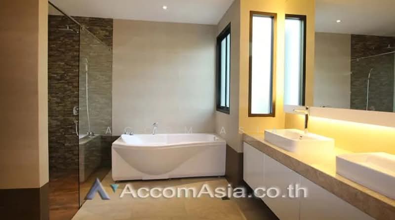 House, Bangkok, Khlong Tan Nua, Watthana, Bangkok, 4 Bedrooms, 450 sqm, Single Detached House For Rent, by Accom Asia, 500502695 - DDproperty.com