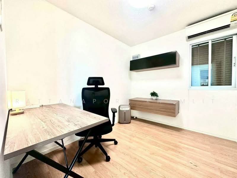 Lumpini Ville On Nut-Latkrabang, Bangkok, Lat Krabang Road, Lat Krabang, Bangkok, 2 Bedrooms, 52 sqm, Condo For Rent, by Rattanaporn Khamlit, 500502723 - DDproperty.com