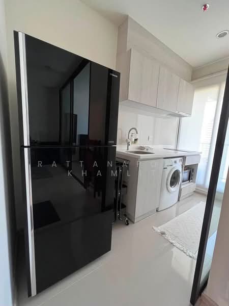 Life Asoke, Bangkok, Asoke-Dindang Road, Bang Kapi, Huai Khwang, Bangkok, 1 Bedroom, 30 sqm, Condo For Rent, by Rattanaporn Khamlit, 500502725 - DDproperty.com