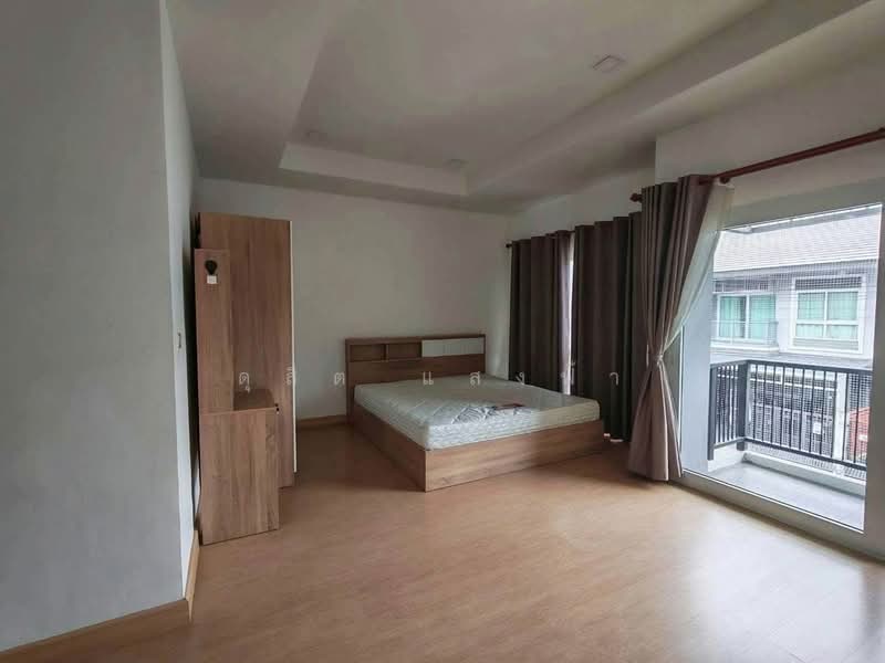 ให้เช่าทาวน์โฮมใหม่ ม.เดอะไฟน์เนสท์ทาวน์ หนองยายบู่ ศรีราชา, Chon Buri (Pattaya), Surasak, Si Racha, Chon Buri (Pattaya), 3 Bedrooms, 80 sqm, Townhouse For Rent, by Dusit Saengfa, 500502733 - DDproperty.com
